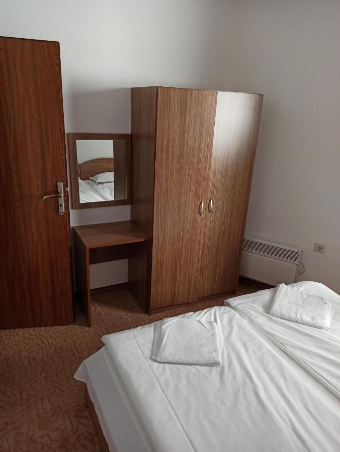 פמפורובו Private Apartments Nevena מראה חיצוני תמונה