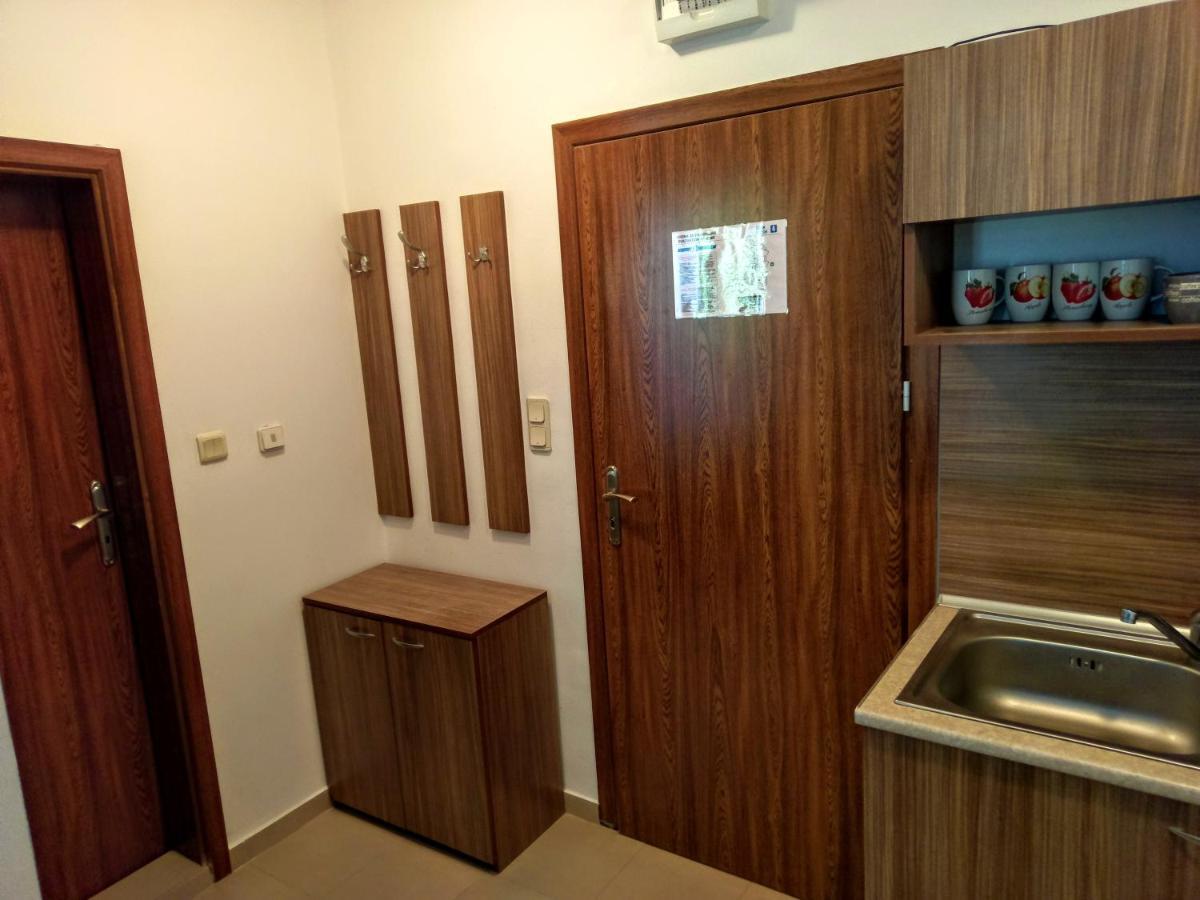 פמפורובו Private Apartments Nevena מראה חיצוני תמונה